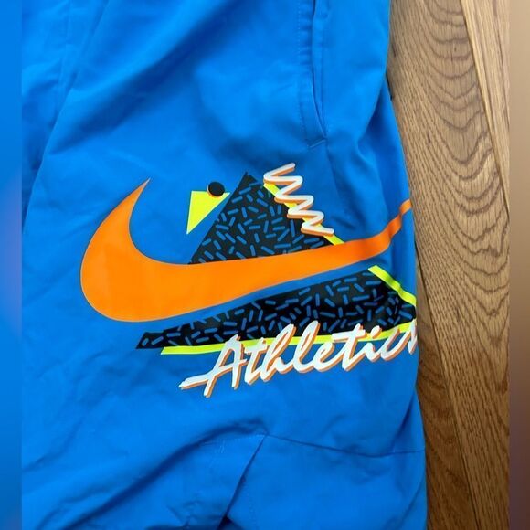 Nike Dri-Fit Shorts - Picture 2 of 3